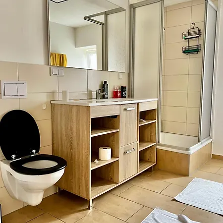 Premium Für Teams&monteure 2 Schlafzimmer, Parkplatz&wlan * Leuna