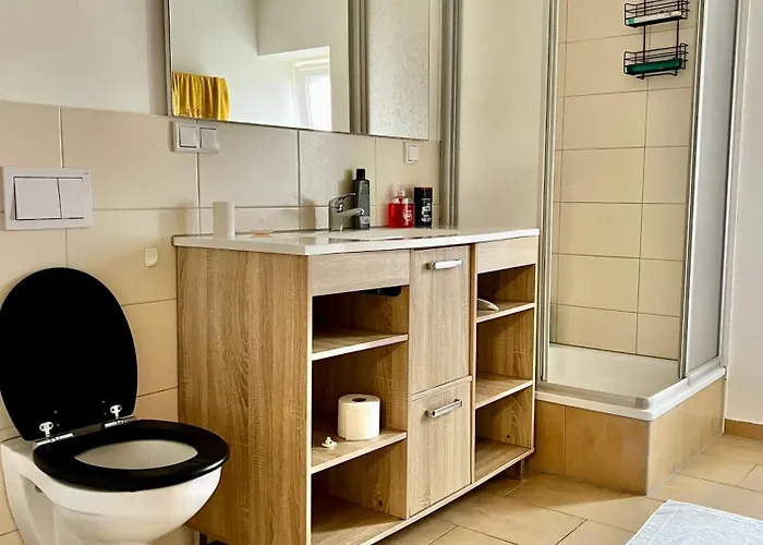 Premium Für Teams&monteure 2 Schlafzimmer, Parkplatz&wlan * Leuna